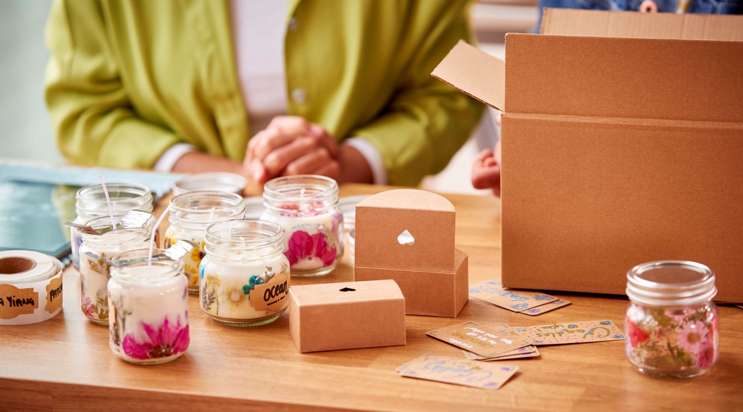 scented candle packaging